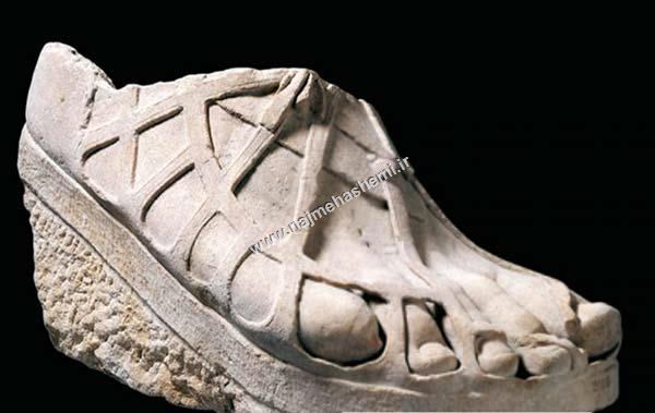نمونه کفش مجسمه رومی